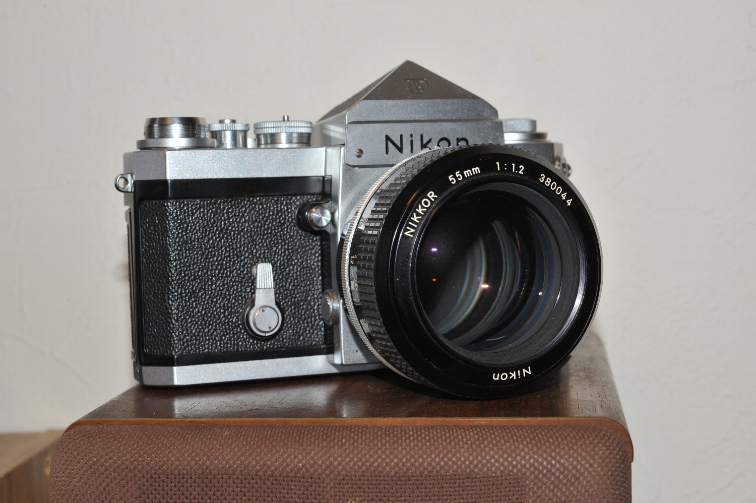 旧ニッコール 55mm F1.2 で 暗い写真を_b0069128_11022739.jpg