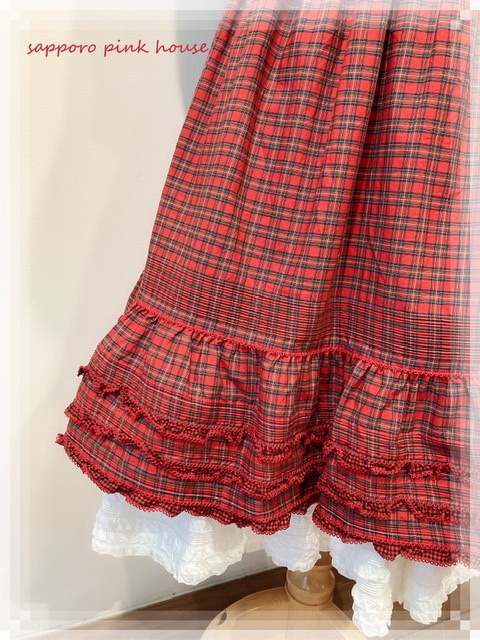 苺一恵❣️様専用ピンクハウス ローンフード付きカットソー 赤