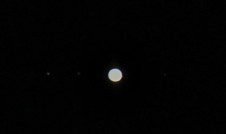今日の木星と土星_a0105680_20032419.jpg