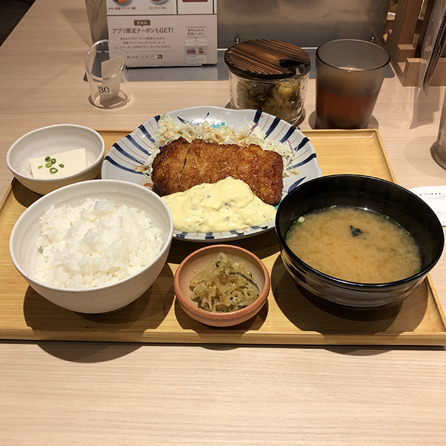 やよい軒のチキン南蛮定食 Epicure11