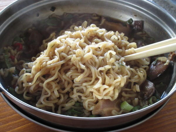 味王 經典小館 椒麻牛肉湯麵_c0152767_09403325.jpg