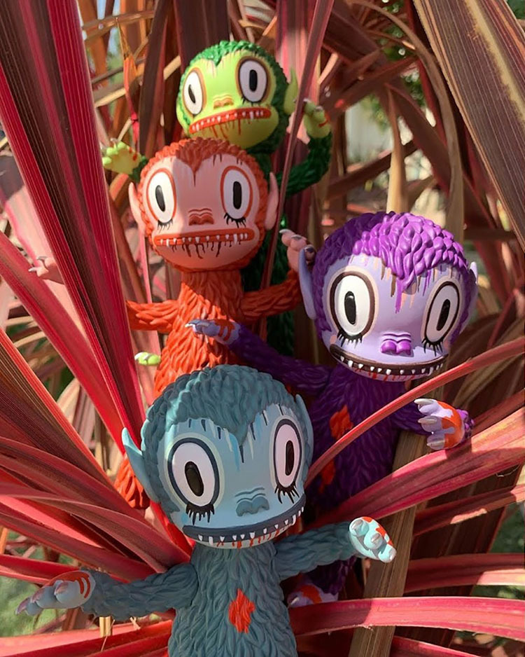 Ahwrainbow Ahwroos by Gary Baseman_e0118156_13342613.jpg