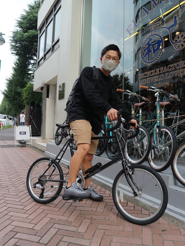 10月4日　渋谷　原宿　の自転車屋　FLAME bike前です_e0188759_19245888.jpg