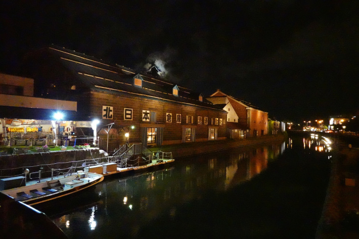 小樽運河の夜景 と 周辺の歴史的建造物_f0117059_22435278.jpg