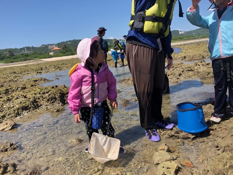 青空ようちえん〔週末〕秋の海辺あそび（10/3）夏から秋へ涼しい風のなかでの海はどんなことが楽しい？親子で１日いろいろな海の遊びを見つけよう！　#中城村_d0363878_17523582.jpg