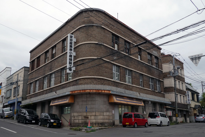 小樽の歴史的建造物 と 歴史を感じさせる建築物_f0117059_19422022.jpg