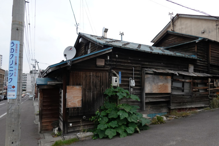 小樽の歴史的建造物 と 歴史を感じさせる建築物_f0117059_19424662.jpg