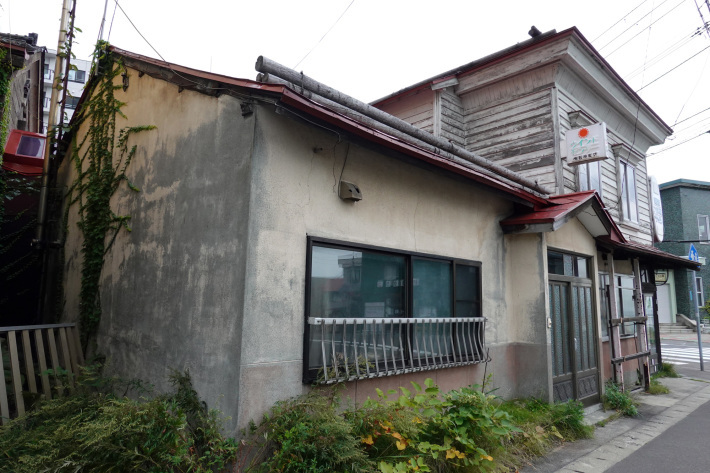 小樽の歴史的建造物 と 歴史を感じさせる建築物_f0117059_19432532.jpg