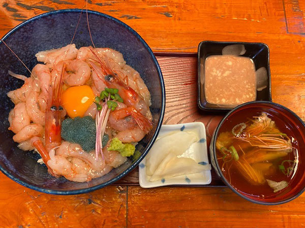 金沢 八日市出町 竹の家 山盛り甘海老丼 きわめればスカタン