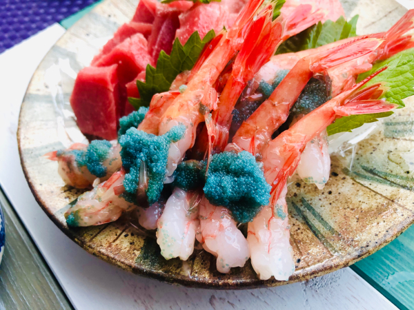 たまご付きの甘海老 刺身と頭の唐揚げで楽しむ ワタシの呑日記