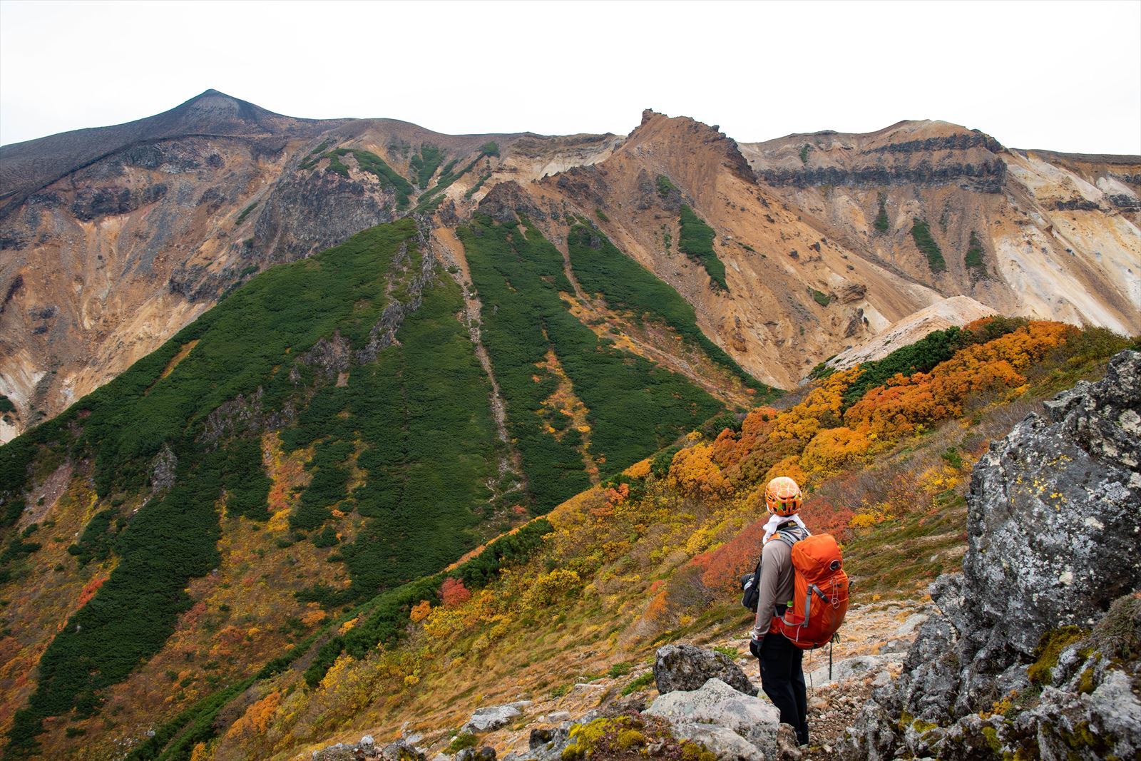 最高の紅葉！ 三段山　崖尾根コース　2020.10.4_a0145819_05245169.jpg