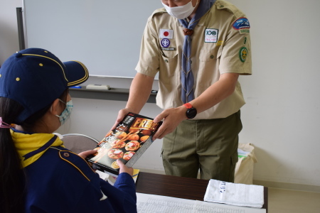 【カブ隊】10月チャレンジ章報告集会_c0221521_07441101.jpg