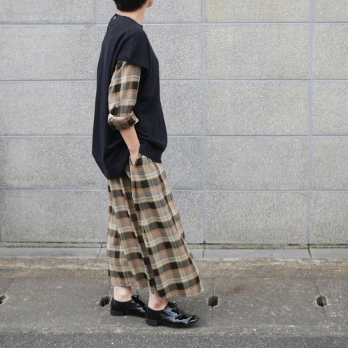 raccoon knit vest & corduroy pants_e0247148_16120643.jpg