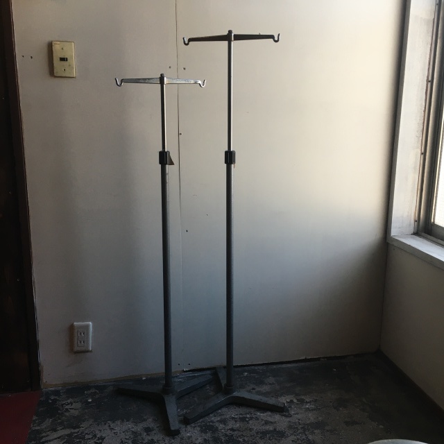 昭和初期 鉄製点滴スタンド 時代物　店舗什器 昭和初期 鉄製点滴スタンド 時代物 店舗什器