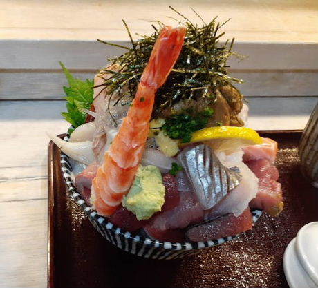 御茶ノ水駅界隈 江戸富士 でウニ乗せ海鮮丼 美味しい が好き 御茶ノ水駅界隈 江戸富士 でウニ乗せ海鮮丼 美味しい が好き