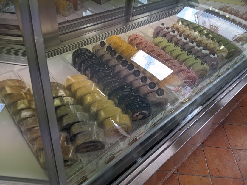 ロールケーキ工房q Ll クルル さんでソフトクリーム 旭川市豊岡9条5 ｅｉｈｏのブログ２