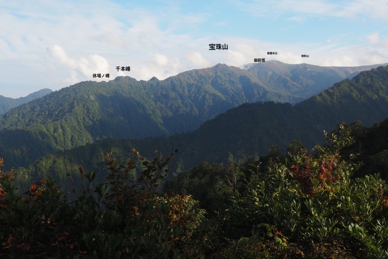 ダイグラ尾根から梶川尾根 2020/10/3〜4 その2_b0189948_22220759.jpeg