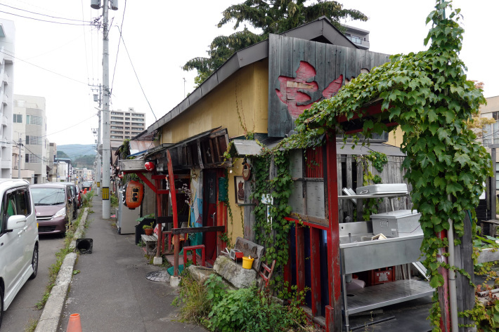 北海道最古の鉄路 旧手宮線跡 と 小樽市総合博物館 _f0117059_17155572.jpg