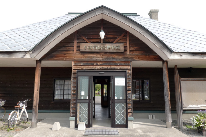 北海道最古の鉄路 旧手宮線跡 と 小樽市総合博物館 _f0117059_17221193.jpg