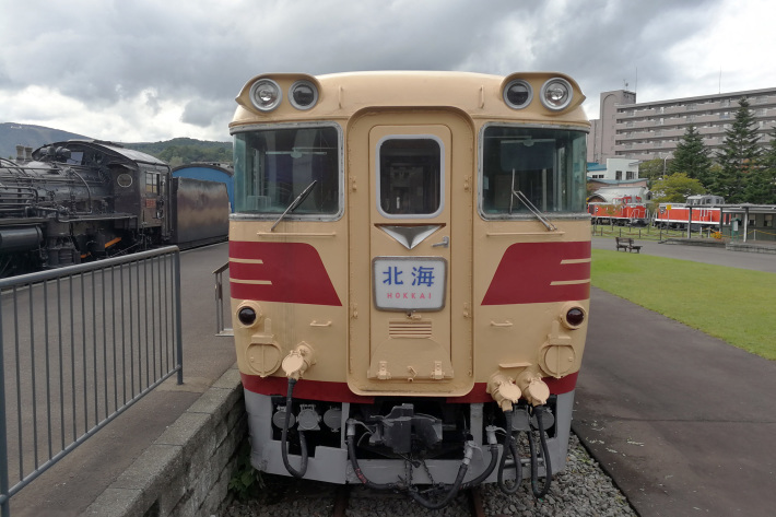 北海道最古の鉄路 旧手宮線跡 と 小樽市総合博物館 _f0117059_17240593.jpg
