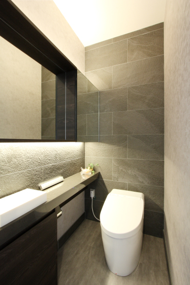 トイレのアレンジ特集 壁紙やタイルでおしゃれに デザインリフォーム リノベーションのアレックス