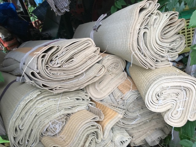 有難い！今年も里芋越冬用のゴザ到着10・7_c0014967_16500410.jpg