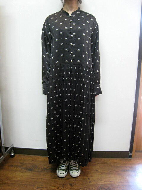 liyoca リヨカ haci 蜂プリントワンピース black Readymade Blog liyoca リヨカ haci 蜂プリントワンピース black Readymade Blog