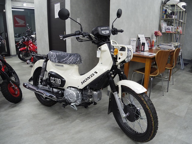 クロスカブ ローダウン仕様 バイクの横輪