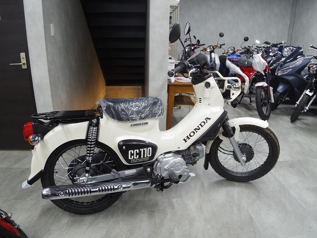 クロスカブ ローダウン仕様 バイクの横輪