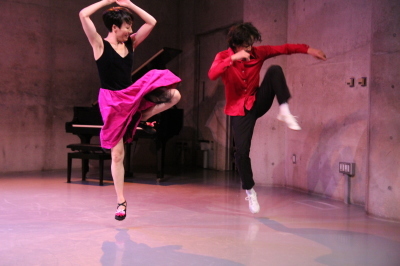 「ダンスブリッジ」近藤良平版2日目は黒田育世さんと息の合ったダンスを披露_d0178431_15133360.jpg