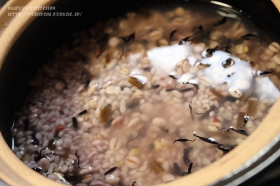 梅干しレシピ かりかり小梅とひじきのシンプル雑穀ご飯とカリカリ小梅の薔薇梅の作り方 スパイスと薬膳と 梅干しレシピ かりかり小梅とひじきのシンプル雑穀ご飯とカリカリ小梅の薔薇梅の作り方 スパイスと薬膳と