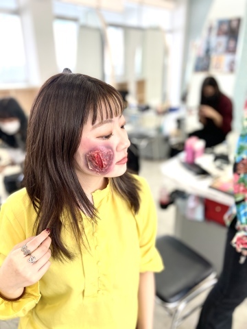 授業紹介「ヘアメイク」_f0093508_12220060.jpeg