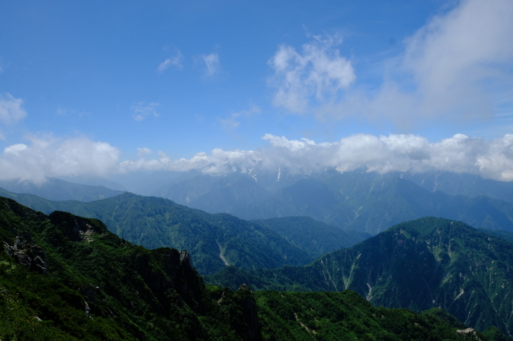 2020 夏休み一人登山 白馬三山、唐松岳_e0000910_11103974.jpg