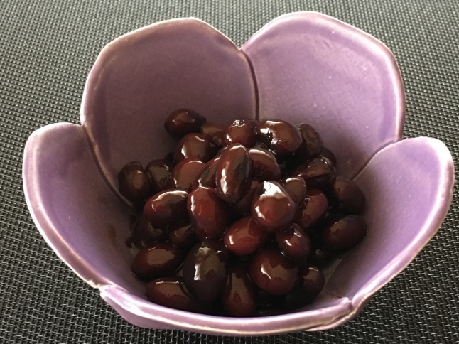 うずら豆と黒豆_d0348118_08432249.jpeg