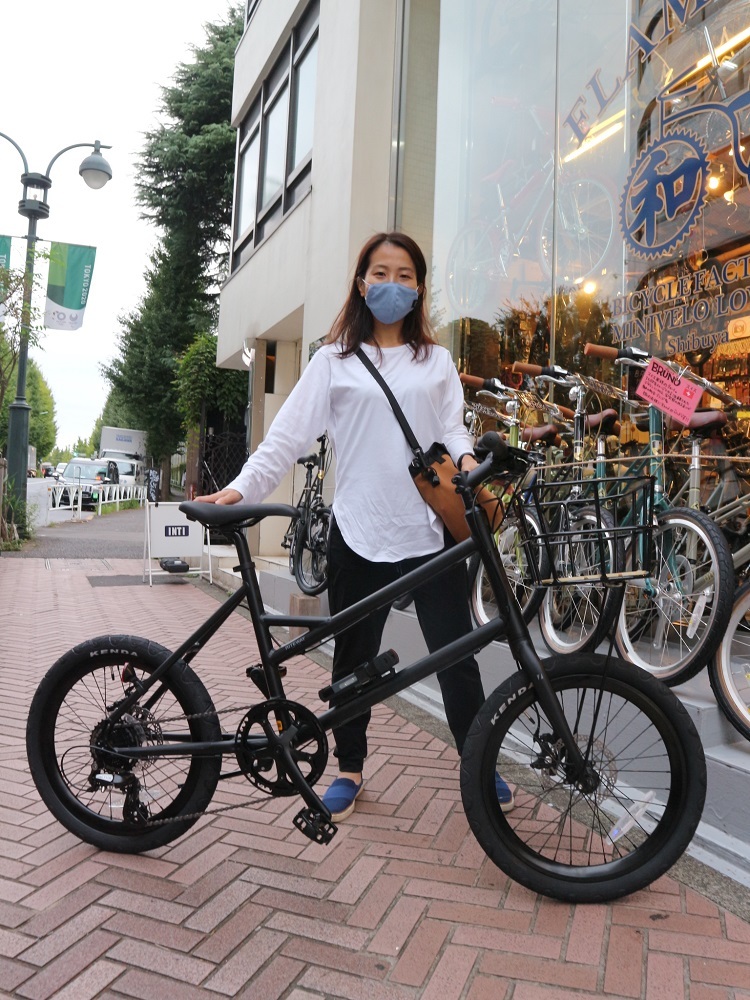 10月14日　渋谷　原宿　の自転車屋　FLAME bike前です_e0188759_18380055.jpg