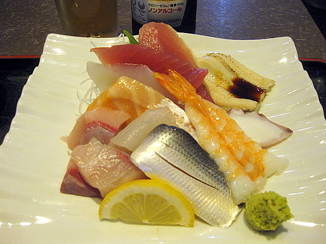 魚河岸の居酒屋「えびす大黒」の刺身定食　＠阪神西宮_a0048918_06184384.jpg