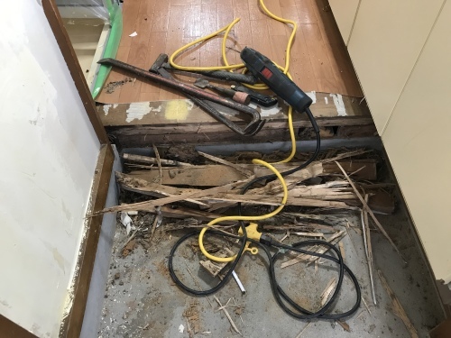 4/35. 3日目の工事_f0031037_20254473.jpeg