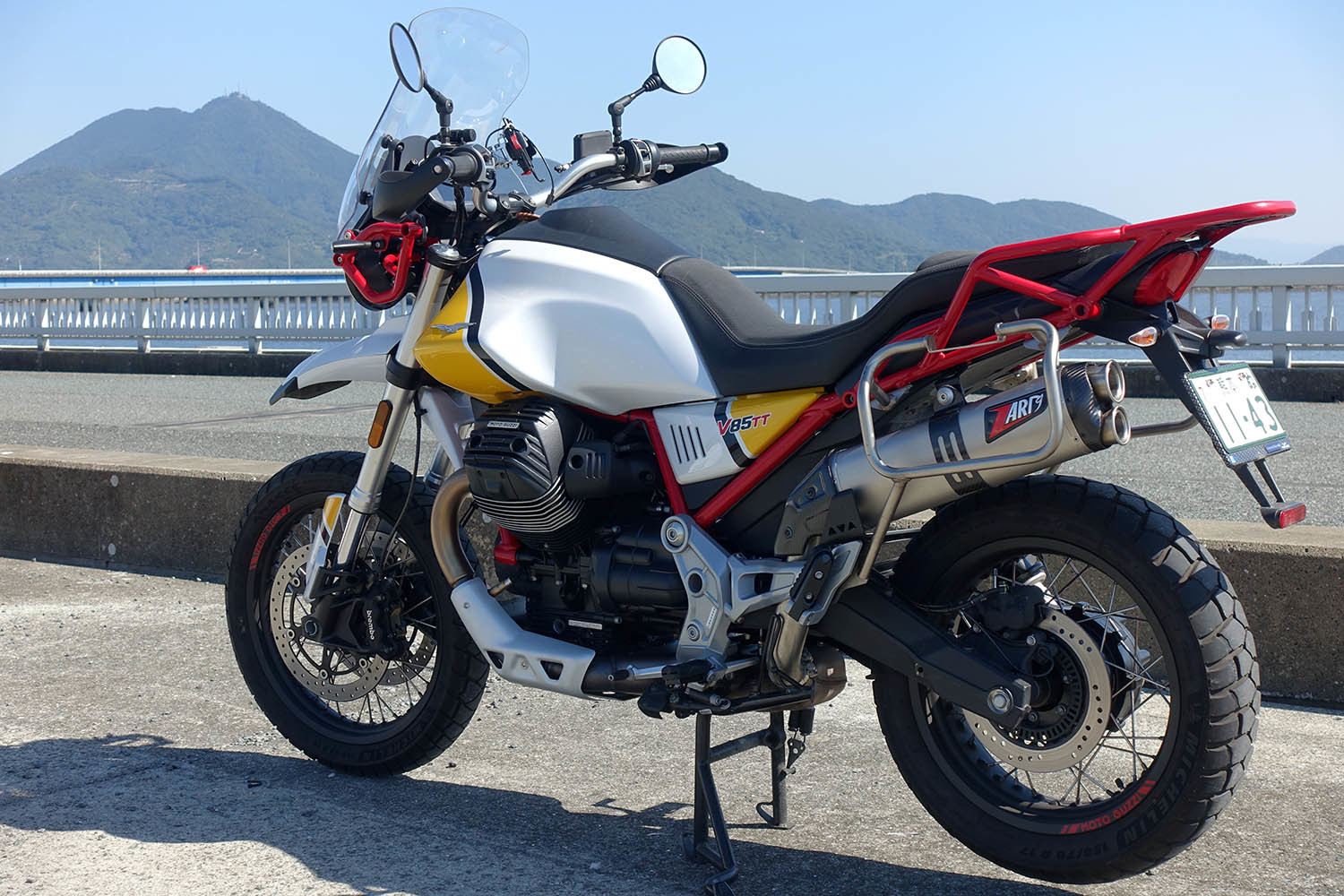 V85TTのマフラー交換 : 幸せの黄色いクロスカブ 其の弐