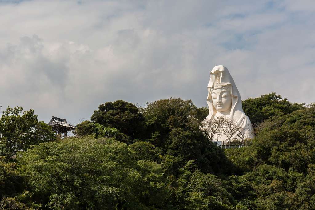 大船観音_f0044056_17463938.jpg