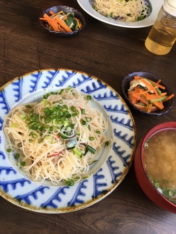 寒くなってきたウィークランチ_f0082056_17261152.jpg