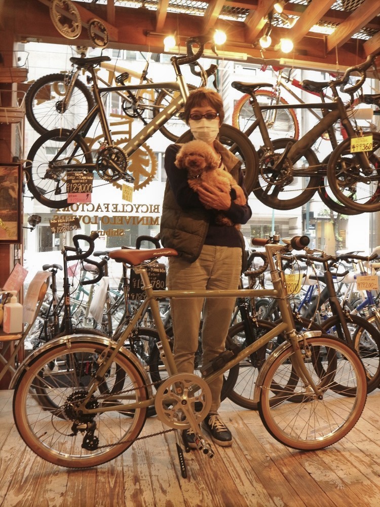 10月17日 渋谷 原宿 の自転車屋 FLAME bike前です_e0188759_18311430.jpg