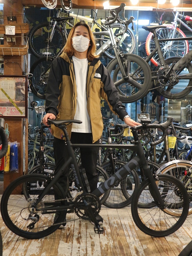 10月17日　渋谷　原宿　の自転車屋　FLAME bike前です_e0188759_18312378.jpg