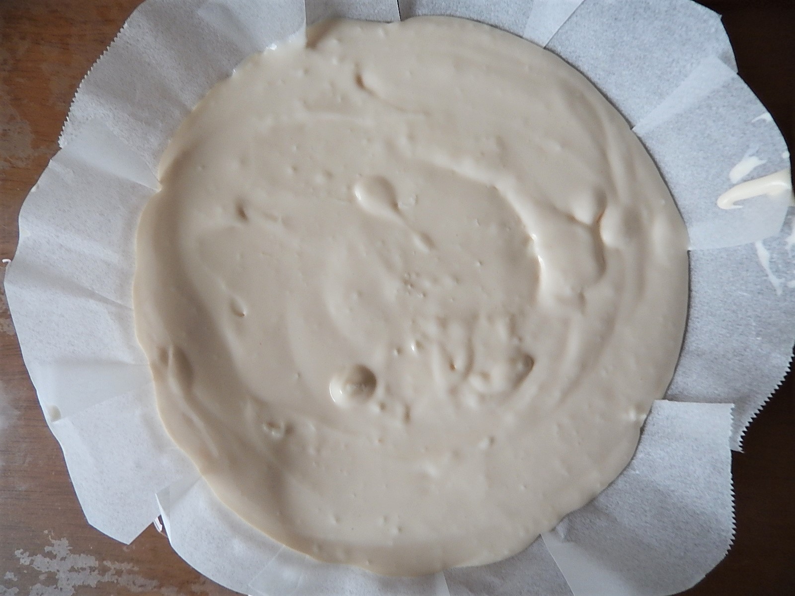 短時間で出来る超簡単なバスク風チーズケーキ　その１_b0364298_13474913.jpg