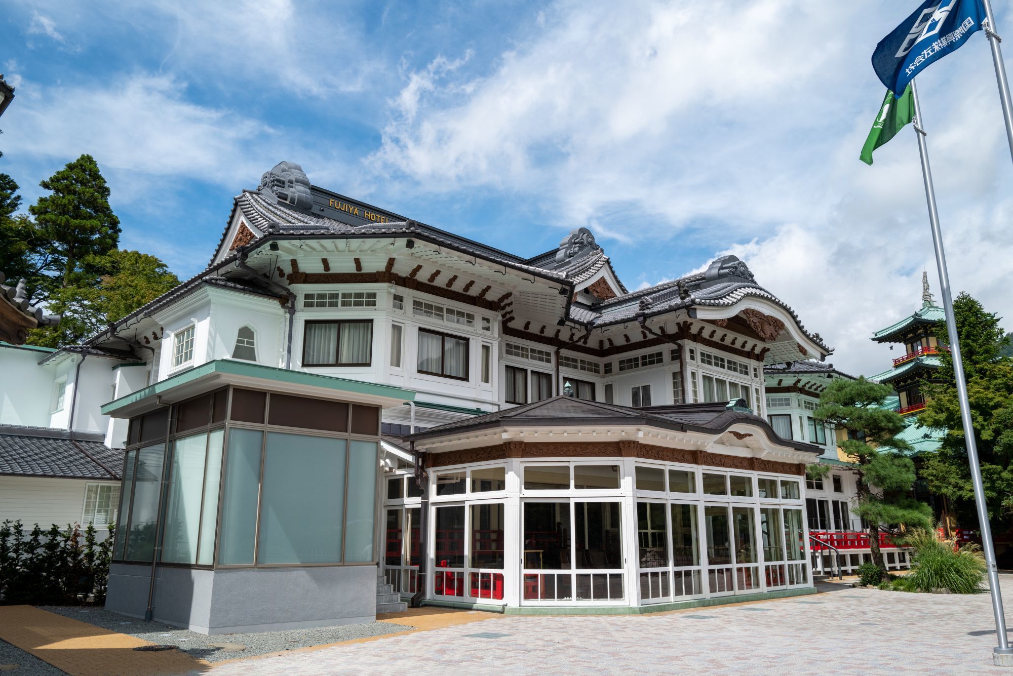 【登録有形文化財|富士屋ホテル】 〜 箱根屈指の老舗高級ホテル 駐車場、建物見学情報など_b0212342_12232982.jpg