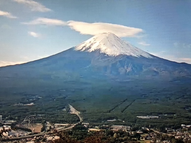 【雨上がりの青空】_b0009849_08521941.jpeg