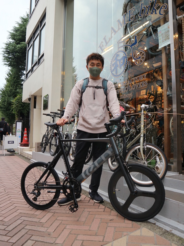 10月18日　渋谷　原宿　の自転車屋　FLAME bike前です_e0188759_18491305.jpg