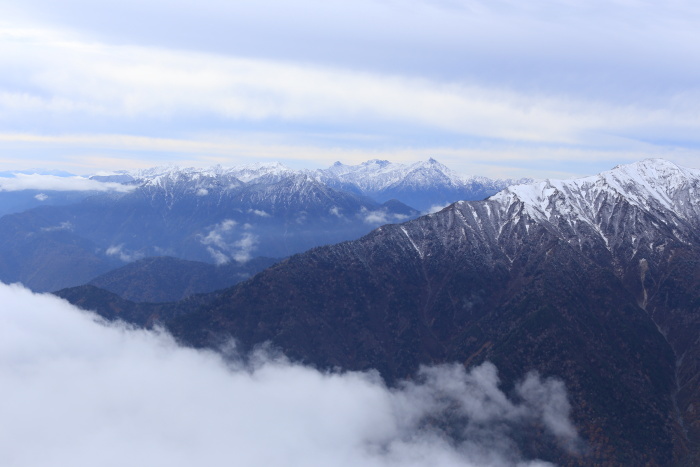 爺ヶ岳 201018 初雪_e0338862_15350144.jpg