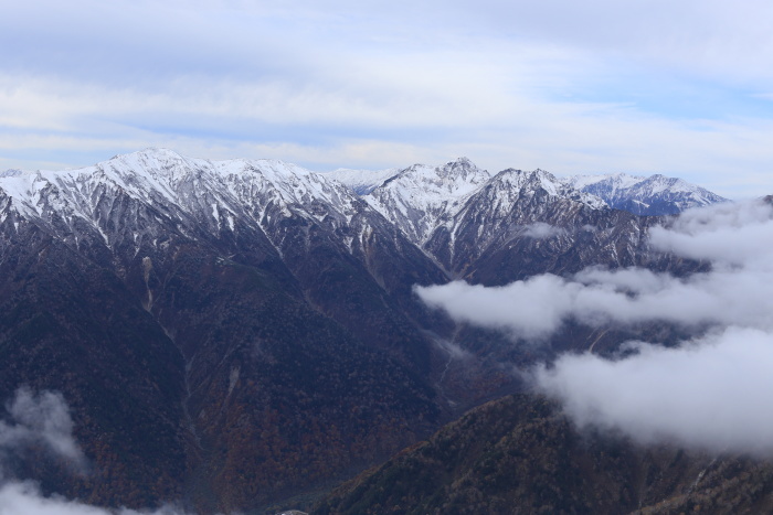 爺ヶ岳 201018 初雪_e0338862_15362893.jpg
