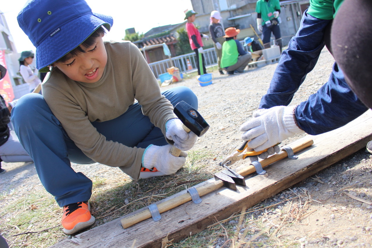 ネコクラブC-07◆鍛冶屋になってナイフを作ろう!(10/18)今度の手作りチャレンジは、火をおこし、鉄を打ち、刃物を作る! #中城村_d0363878_20335297.jpeg