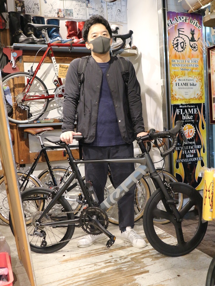 10月19日　渋谷　原宿　の自転車屋　FLAME bike前です_e0188759_18222993.jpg